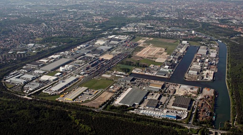 Abb. 2 Rund 260 Unternehmen sind im bayernhafen Nürnberg angesiedelt. In 2011 konnten viele Spatenstiche gefeiert werden, z.b. investierten Raben, DPD und Emons in neue Logistikanlagen.