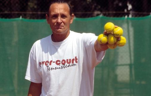 Carl-Axel Hageskog: Der ehemalige Weltklassespieler war ab 1995 schwedischer Davis-Cup- Kapitän Er holte 3x den Davis-Cup nach Schweden. 1997 wurde er "Coach of the year" in Schweden.