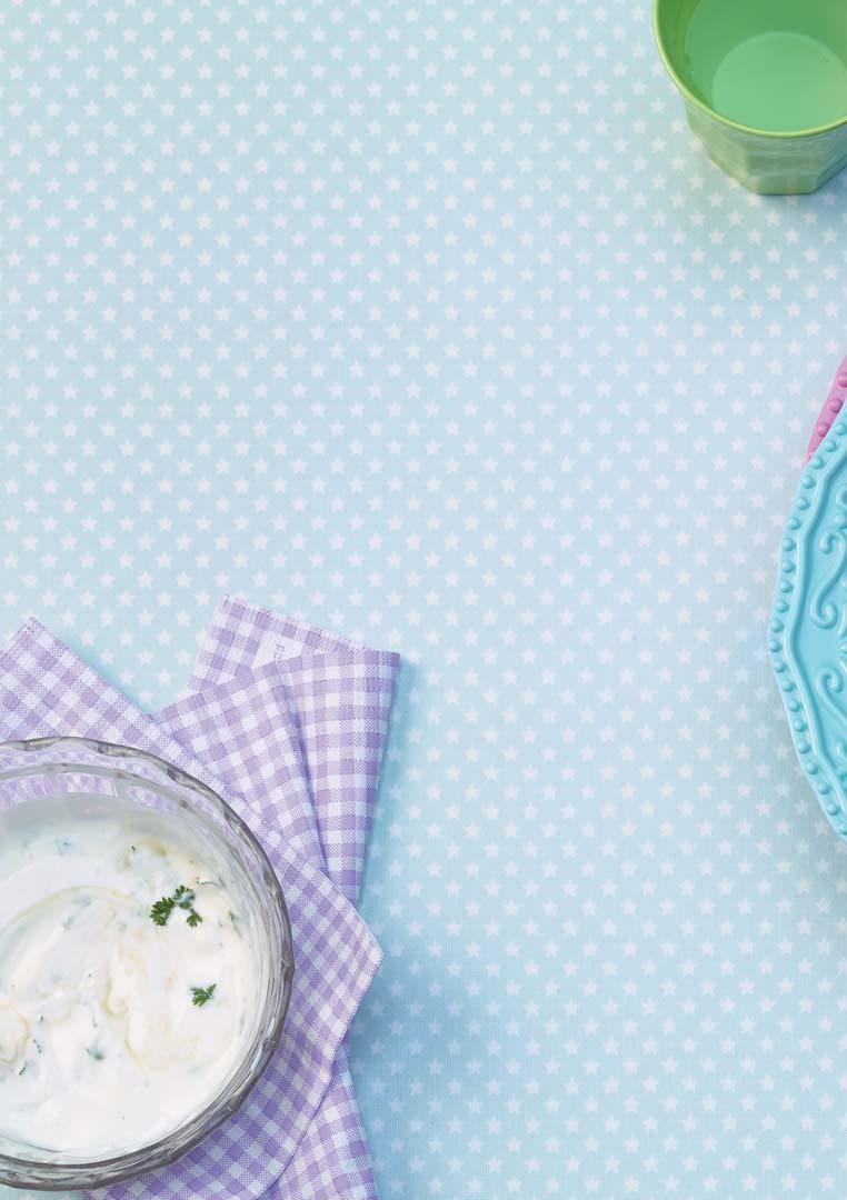 Kalbfl eisch-hamburger mit Honig-Joghurt-Sauce Zutaten für 4 Portionen Zubereitungszeit: ca. 40 Min.