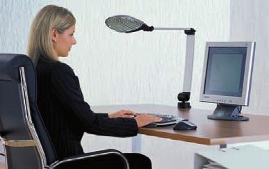 Ergonomisches Licht am Schreibtisch und Bildschirmarbeitsplatz blendet nicht und ist auf die individuellen Anforderungen des Anwenders einstellbar.