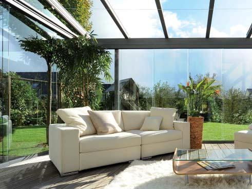 weinor Glasoase Ihr Wohlfühlplatz für eine verlängerte Terrassensaison Genießen Sie Ihre Terrasse mit der weinor Glasoase bis weit in den Herbst hinein!