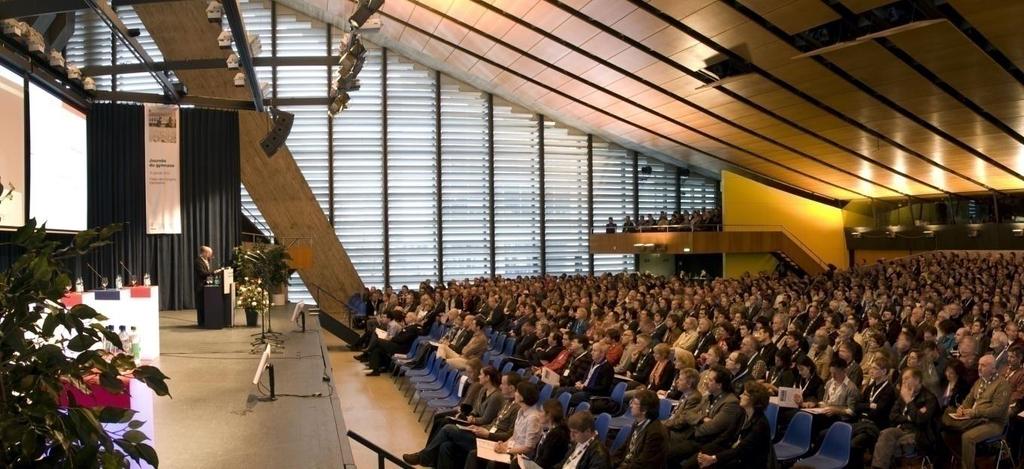 Der Konzert- & Kongress-Saal Die Kapazitäten bis 1200 Personen mit