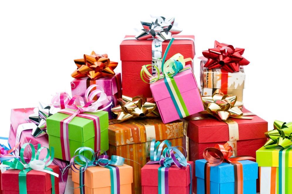 5. Paket mit Herz Jedes Jahr vor Weihnachten haben Menschen aus sozialschwachen Verhältnissen