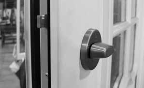 Bei elektrischer Freigabe kann die Tür durch einfaches Gegendrücken geöffnet werden. (nur bei nicht versperrter Tür) 2.
