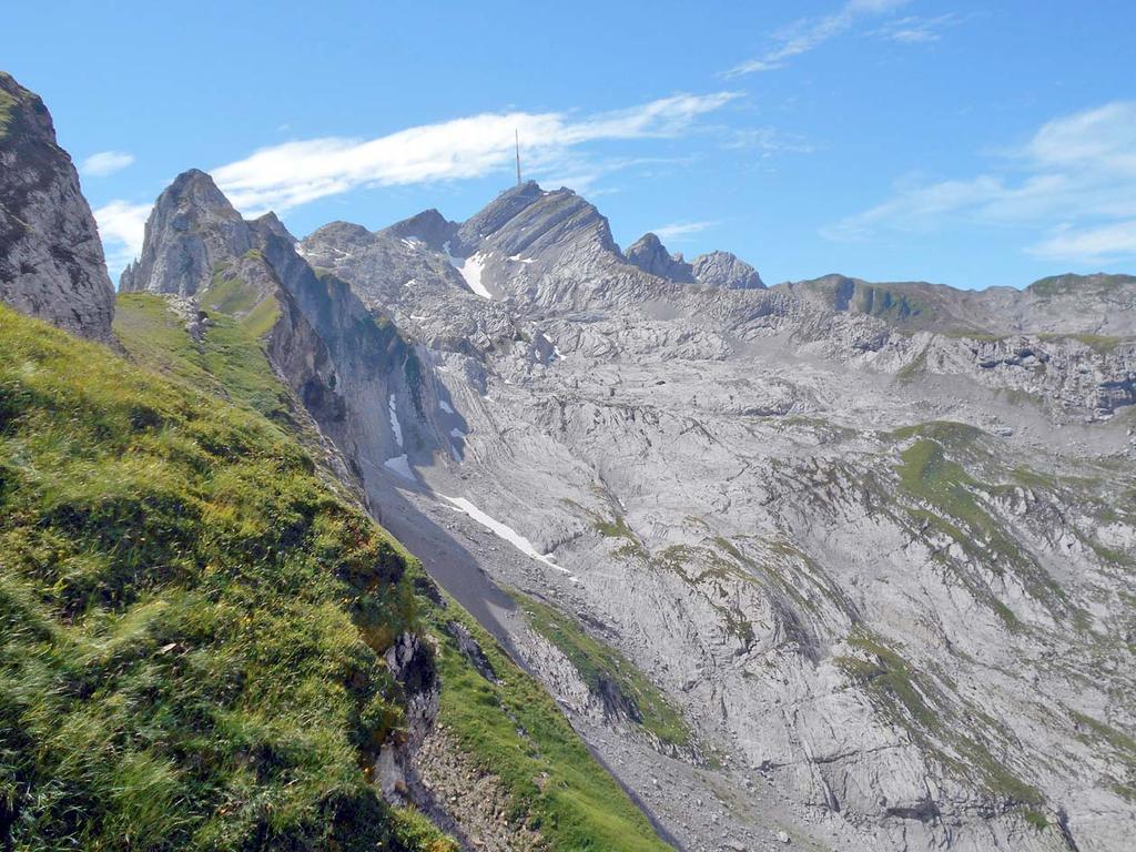 Oben bei der Hütte ist nicht mehr der Steigungswinkel, sondern die