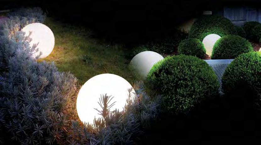 Gartenbeleuchtung durch eine große Auswahl an Strahlern und Leuchten mühelos bis zu einer
