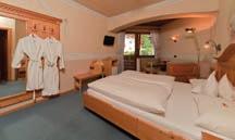 Veit in den Dolomiten! Wissenswertes Am Anreisetag können Sie die Zimmer ab 14.00 Uhr beziehen Am Abreisetag bitten wir Sie die Zimmer bis 10.
