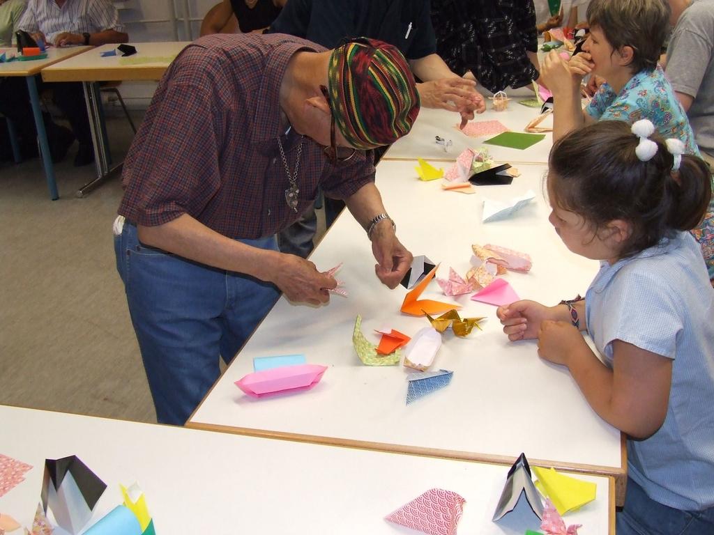Und natürlich gab es auch Kommentare zu unserem Origami-Workshop von den anderen Teilnehmern, hier eine kleinere Auswahl: Sandra Veith: "Da ich zum ersten Mal an einem Origamiworkshop teilgenommen