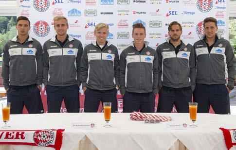 Die Mannschaftsvorstellung Die Südtiroler im Team der Saison 2014/15 Weißrotes Team den Medien und Partnern vorgestellt Im Rahmen der Mannschaftsvorstellung wurden die neuen und bestätigten Spieler