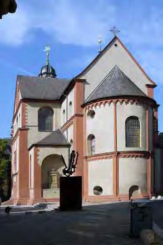 Friedhelm Hofmann war auf ihr Werk aufmerksam geworden bei einer Tagung in Berlin durch ein Projekt in der Kirche St. Thomas von Aquin.