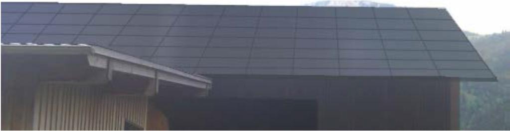 Beispiel Lungern/OW. In der Gemeinde Lungern/OW wird ein hässliches Wellblechdach national geschützt und eine vorbildlich integrierte Solaranlage verhindert (vgl. Abb.