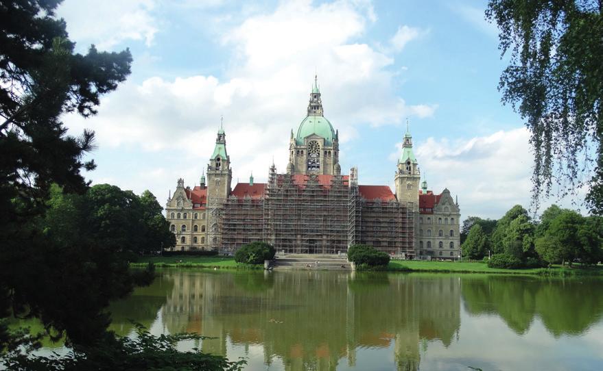 Welcome to Hanover Hanover, situated in the heart of Europe, enjoys international reputation as trade fair and convention venue.