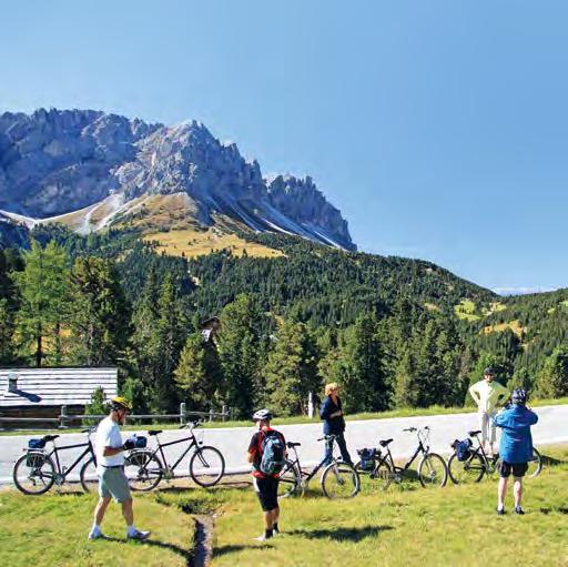 Wunderschön geführte Wege ermöglichen es dem Radwanderer, mit Blick auf prächtige Alpen- Gipfel und mit wenig Anstrengung die Flusstäler zu durchqueren.