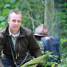 Stefan Knippertz Ranger bei Wald und Holz NRW Tel. 0171 5871682 ranger-knippi@web.de Von Bergheiden und Quellen 12 km ca. 3 Std.