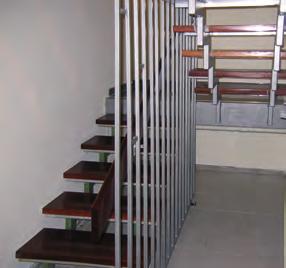 Häufig ist eine neue Treppe dann günstiger als eine umfassende Renovierung. Die Stufen knarren, die Handläufe sind abgenutzt?