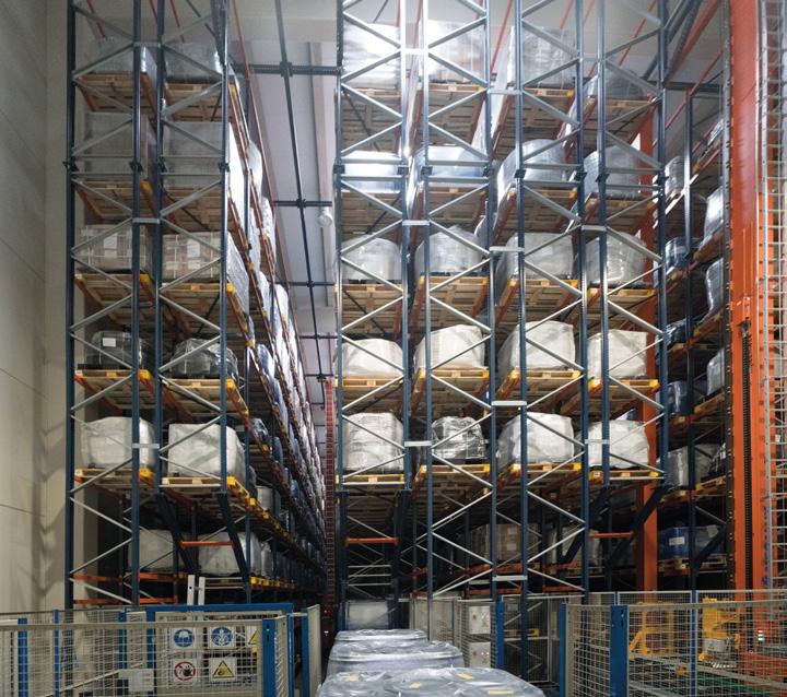 Vorteile für Trumpler - Maximale Kapazität auf geringem Raum: Auf einer Fläche von nur 840 m2 erreicht das Unternehmen eine Lagerkapazität für 2512 Paletten