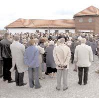 Oktober 2002 in Budaörs nahe Budapest eingeweiht. Dort haben bis jetzt 13 192 deutsche und 567 ungarische Gefallene des Zweiten Weltkrieges ihre letzte Ruhestätte erhalten.