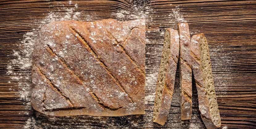 Holzbackofen Brot und Baguette mit französischem Korn aus dem Holzbackofen Vorgebacken Backtemperatur: 200 C Backzeit: 9 Min. FRANZ.