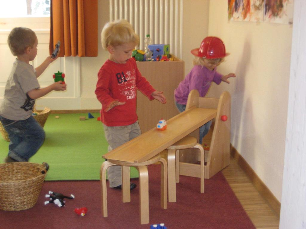 Kindergarten Kelterplatz Kleinkindgruppe 5 Uns ist es wichtig den Kindern unter drei Jahren eine geschützte und geborgene Atmosphäre, mit konstanten Bezugspersonen zu bieten.