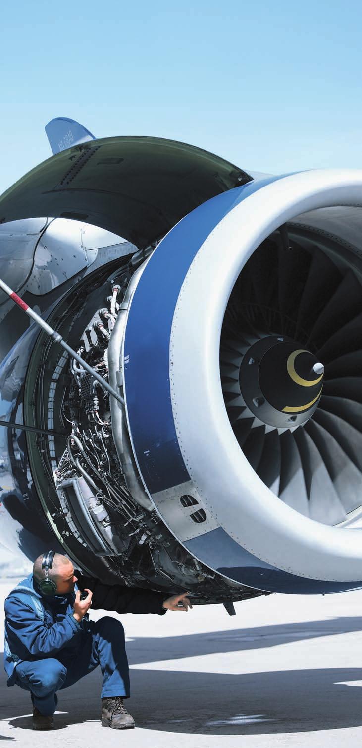 Rundum sorglos mit Total Engine Care (TEC) Ob für Flugtriebwerke oder Industriegasturbinen umfassender Kundenservice hat einen Namen: Total Engine Care, kurz TEC.