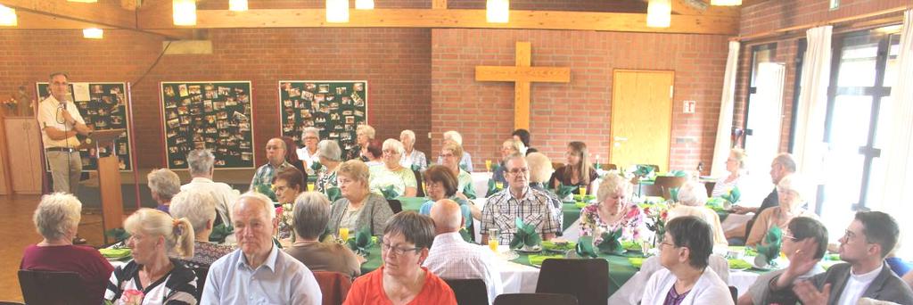 45-Jahre Seniorenkreis Herz-Jesu Brigitte Hoffmeister Am 09. Mai 2018 feierte der katholische Seniorenkreis sein 45-jähriges Bestehen. Das Jubiläum begann mit einer Dank-Andacht um 14.