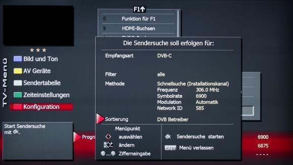 Wählen Sie Menü Konfiguration DVB-C Allgem. Einstellungen Wählen Sie Daten aktualisieren Ein und bestätigen Sie Ihre Eingaben mit OK. 10.