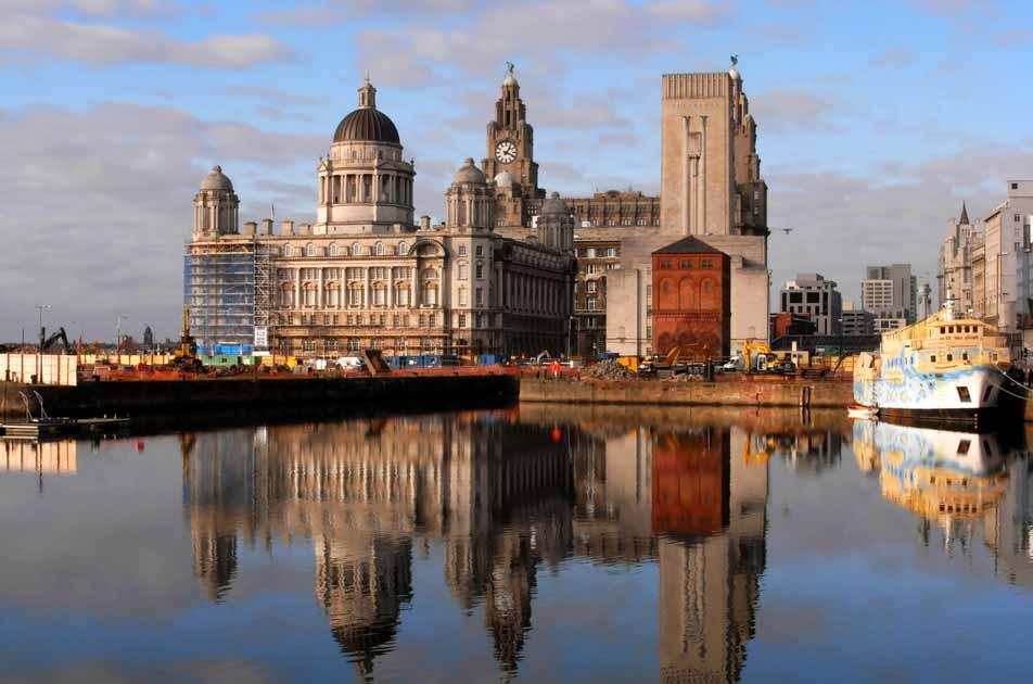 38 Liverpool New College Group Liverpool wird auch als Kulturhauptstadt Europas bezeichnet und hat ein traumhaftes Hafenviertel (Albert Docks), welches zum UNES- CO Weltkulturerbe gehört.