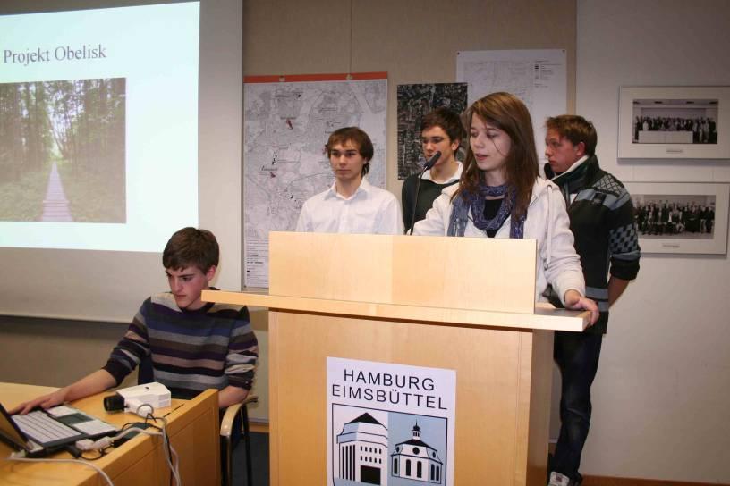 Präsentation der Ergebnisse Ausstellung im Foyer des Bezirksamts Eimsbüttel Vorstellen der Vorschläge im Stadtplanungsausschuss der Bezirksversammlung Eimsbüttel 27