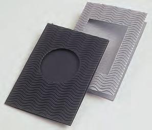 hard-foil and prepunched inlaid card Cartes-surprise possible à