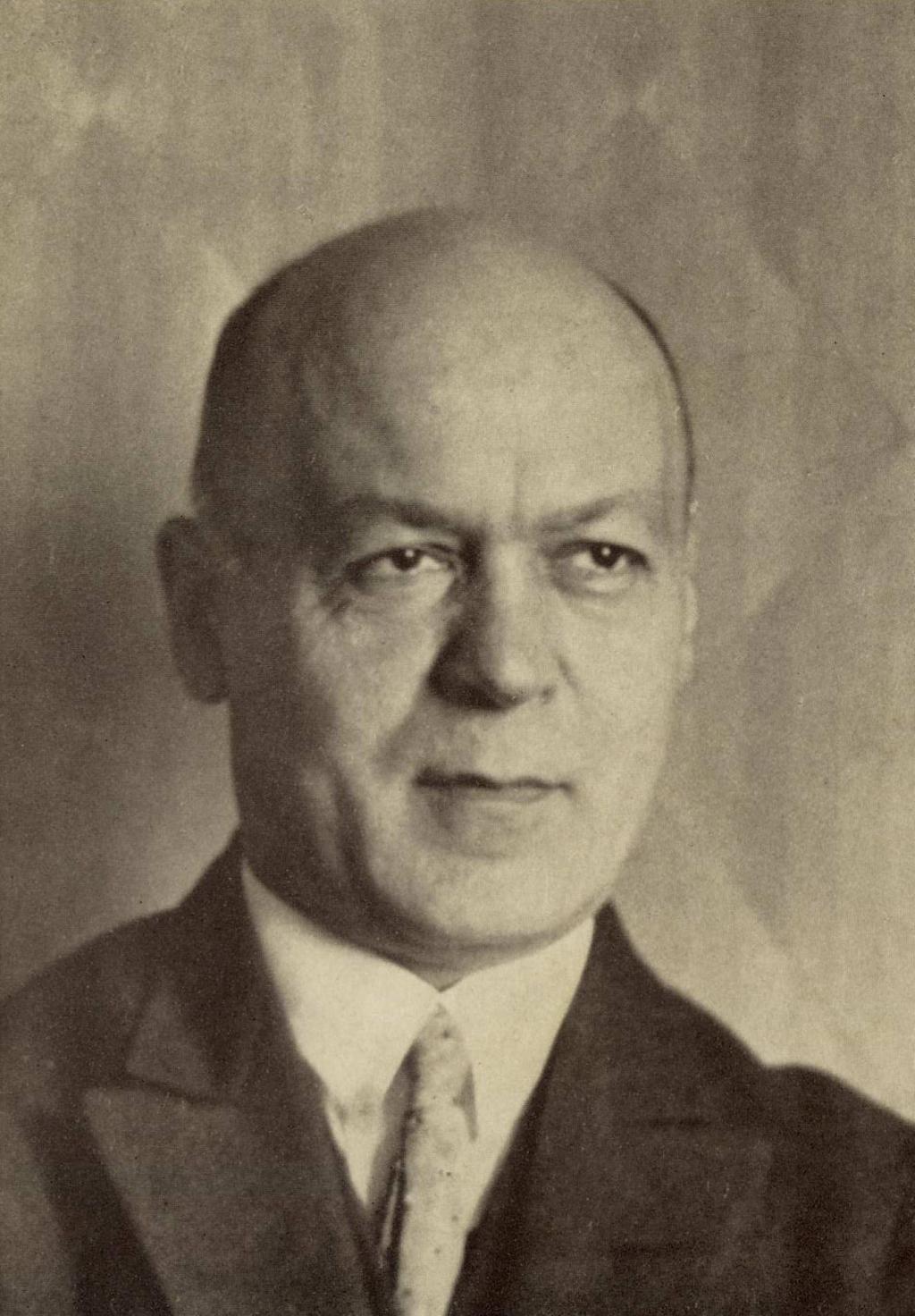 Prof. Dr.-Ing. Dr. phil. Leon Lichtenstein (1878 1933) Leon Lichtenstein Professor in Münster von 1920 bis 1922 Leon Lichtenstein wurde am 16.05.
