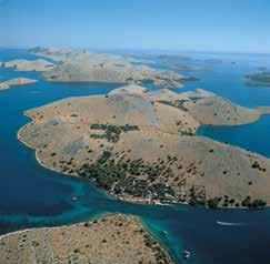 Der Archipel Kornati setzt sich aus 147 Inseln, Kleininseln und Felsen mit einer Gesamtfläche von 69 km 2 zusammen und erstreckt sich von Dugi Otok bis Žirje mit einer Gesamtfläche von 320 km 2.