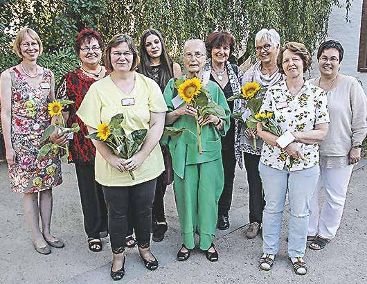 stimmungsvollen Sitzecken genießen und bei einem Rundgang durch das Atelier Handmade handgemachte Sachen und Geschenkartikel bewundern.