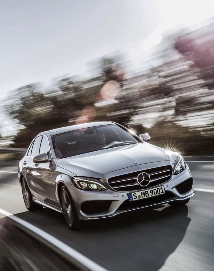 Die neue Mercedes-Benz C-Klasse bietet mit Leichtbaukonzept, Touchpad und Head-up-Display, agilem Fahrwerk und