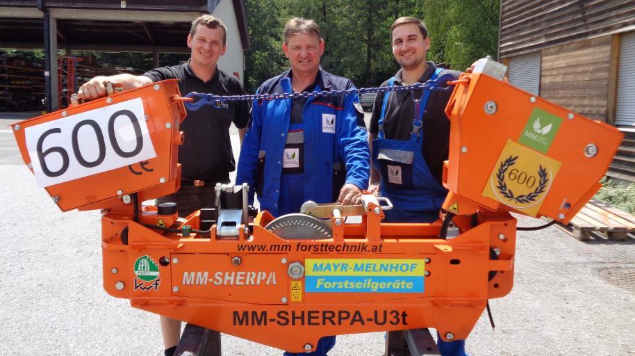 MM-SHERPA Seriennummer 600 Bereits im Mai dieses Jahres durften wir den MM- SHERPA mit der Seriennummer 600 an unseren Zahlen und Fakten Stolze Mitarbeiter aus der MM-SHERPA Werkstätte mit der