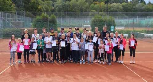 Jugend-Turnier 2017 Spannende und faire Begegnungen In der Woche vom 13.9. bis 17.09.2017 war unsere Clubanlage Schauplatz des Jugendturniers.