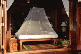 Mosquito Net Outdoor Net Single 220 120 cm 290 g 21 9,5 cm ALL NETS AVAILABLE WITH AND WITHOUT INSECT SHIELD SÄMTLICHE NETZE MIT UND OHNE INSECT SHIELD IMPRÄGNIERUNG ERHÄLTLICH Travel Net Single 230