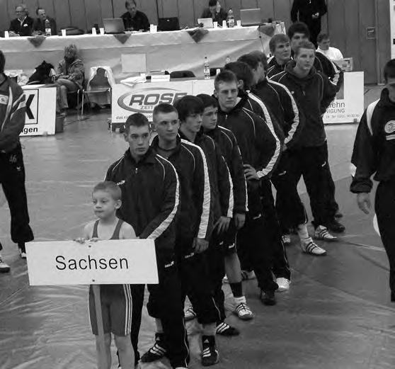 DM JUNIOREN GR 26. bis 28.02.2010 in Neuss Die Deutschen Meisterschaften der Junioren wurden in diesem Jahr vom 26. bis 28.02.2010 im Nordrhein-Westfälischen Neuss ausgetragen und es nahmen insgesamt 123 Sportler den Kampf um den Titel Deutscher Meister auf.