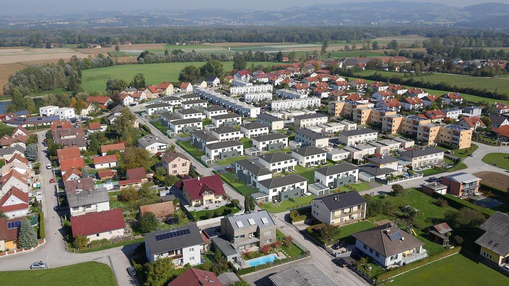 Das Projekt Grüne Aussichten mit Stadtnähe.. Die 19 Doppelhäuser in energiesparender Bauweise HWB 45/B mit ca. 103 m² - 115 m² Wohnfläche sind südlich bzw.