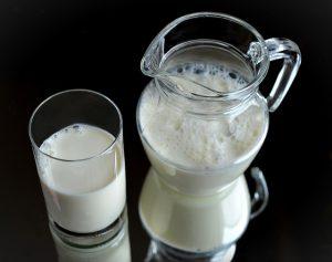 Bei uns wird die Milch ja seit Jahren verteufelt, aber im Ayurveda gilt sie als wertvolles Nahrungsmittel.