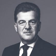 Walter Hartwig ist Vorsitzender des Fachausschusses Duale Systeme beim VKS im VKU (Verband Kommunaler Unternehmen e.v.) in Berlin.