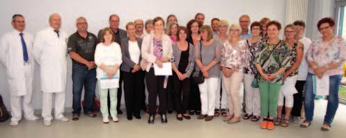 Langjährig in den Kreiskliniken Vorstand Stefan Schilling dankt Beschäftigten Die Kliniken des Landkreises Neustadt a.d.aisch-bad Windsheim haben langjährige Beschäftigte geehrt und beglückwünscht.