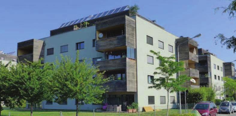 Halbjahresbericht 2015 Die Passivwohnhausanlage in der Fritz-Kandl-Gasse besteht aus 4 einzelnen Baukörpern. Die 70 Wohneinheiten verfügen zum Großteil über Balkon bzw. Terrasse.