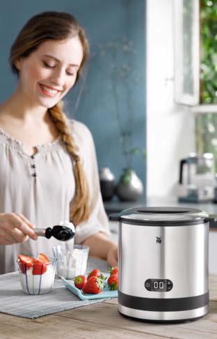 b2b Electronics Küchenminis Eismaschine Leckere Sorbets, cremiges Eis und Frozen Yoghurt können Sie in wenigen Minuten mit der kompakten WMF KÜCHENminis Eismaschine 3in1 selbst zubereiten.