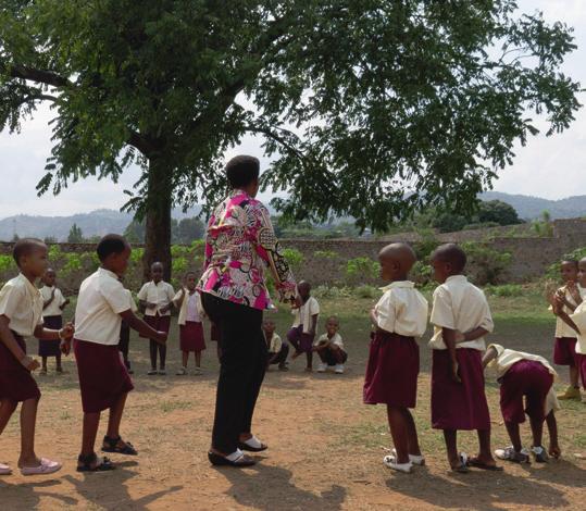 In Burundi tragen alle Kindergartenkinder und Schüler eine Uniform. Die Unterrichtssprache ist Französisch. 2 Ab dem 14.
