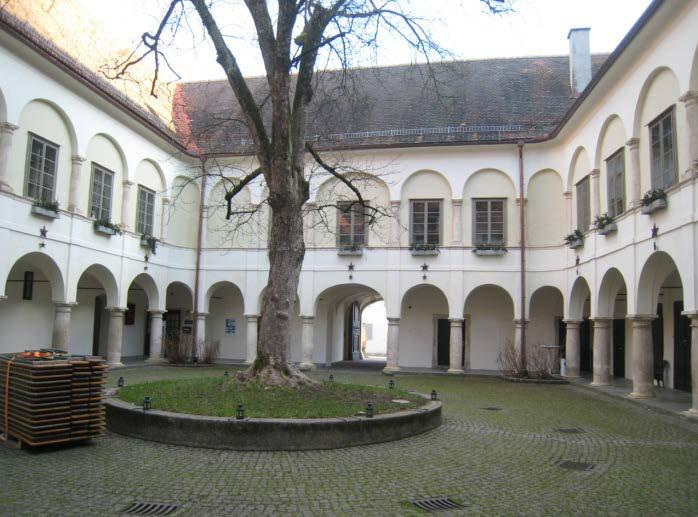 LIG Steiermark: Schloss Retzhof Objekte 3 Gebäude nahwärmeversorgt Baujahre: 16. Jhdt.