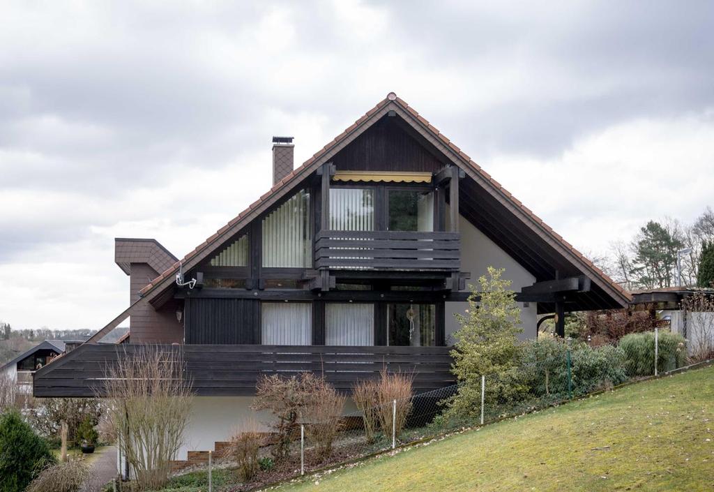 Exposé Zeitlos und modern - Traumhaus in Wetzlar-Garbenheim mit Blick über das Lahntal