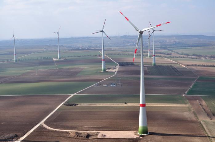 Das Foto zeigt den Windpark Dorn-Dürkheim/Dittelsheim-Heßloch/Alsheim in Rheinhessen, etwa 15 Kilometer nordwestlich von Worms.
