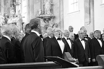 Oktober 2017, um 10.45 Uhr, den Gottesdienst in der Wallfahrtskirche Birnau/Bodensee, die Heilige Messe musikalisch umrahmen durften. Mit 4 gesponserten Reisebussen fuhren sie um 6.