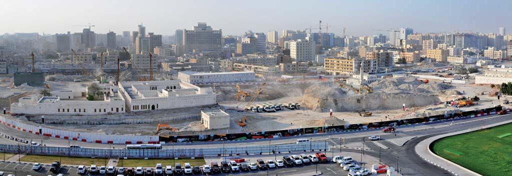BAUER International Qatar LLC hatte den Auftrag im Zeitraum von Mitte 2009 bis Mitte 2011 Pfahlwände,