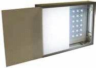 1-16 / LED-PLATTE 200 x 300-24VDC Garantie 3ans LED SCHNELLE INSTALLATION GLEICHMÄSSIGE AUSLEUCHTUNG 2 VERSIONEN: IP66 UND IP33 TEILBAR IN 10 STREIFEN